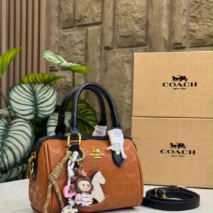 Coach Rowan crossbody~bag (Angle 2)